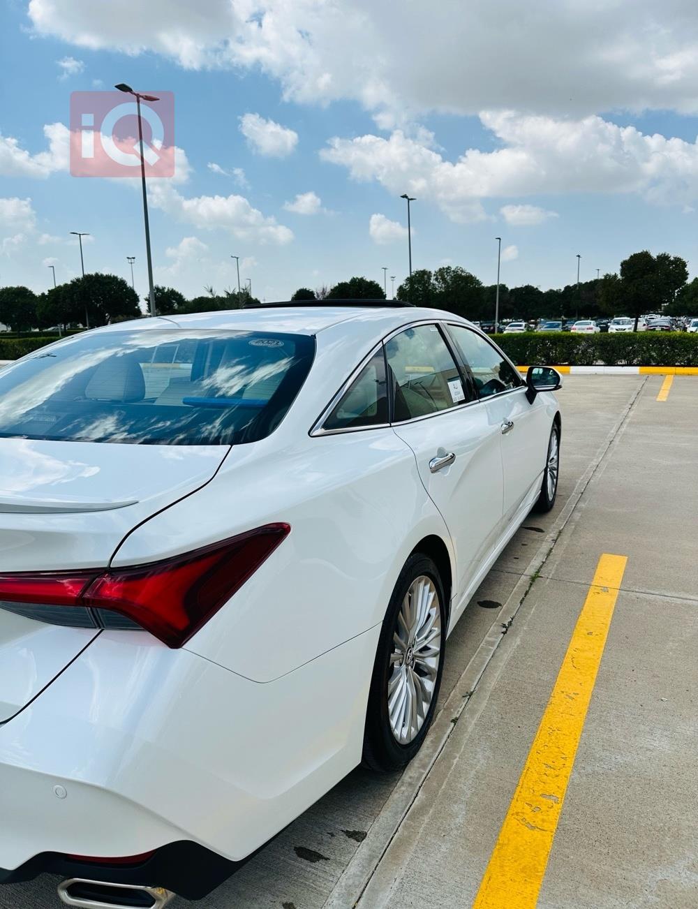 تويوتا أفالون